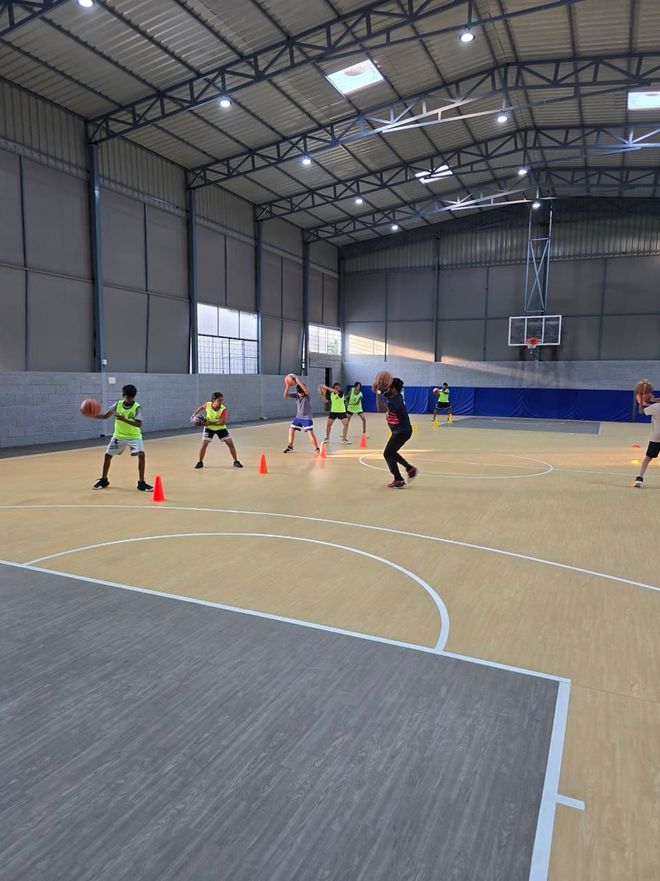 Kids training at Pitch Basketball Academy